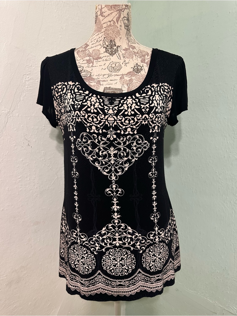Y2K gothic B.L.E.U. Black Short Sleeve Top with White Filigree rhinestones medim